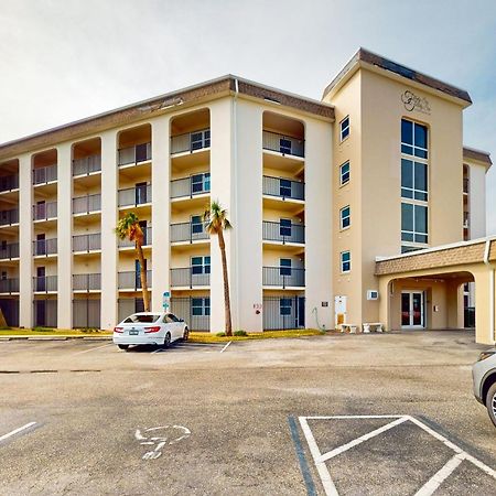 Daytona Beach Shores Condos Room photo