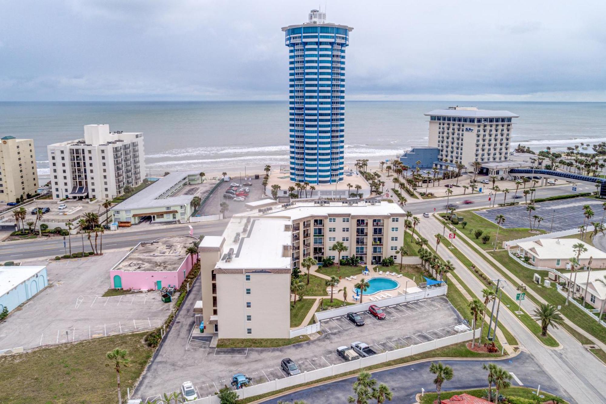 Daytona Beach Shores Condos Room photo