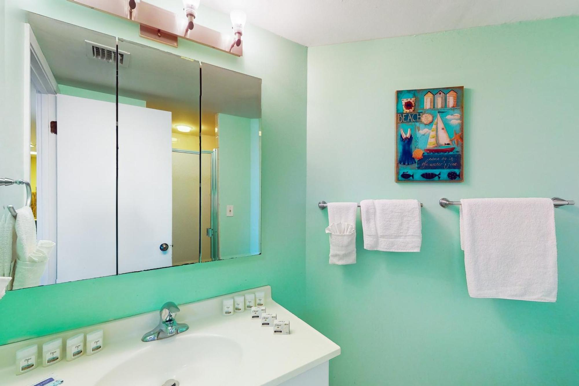 Daytona Beach Shores Condos Room photo