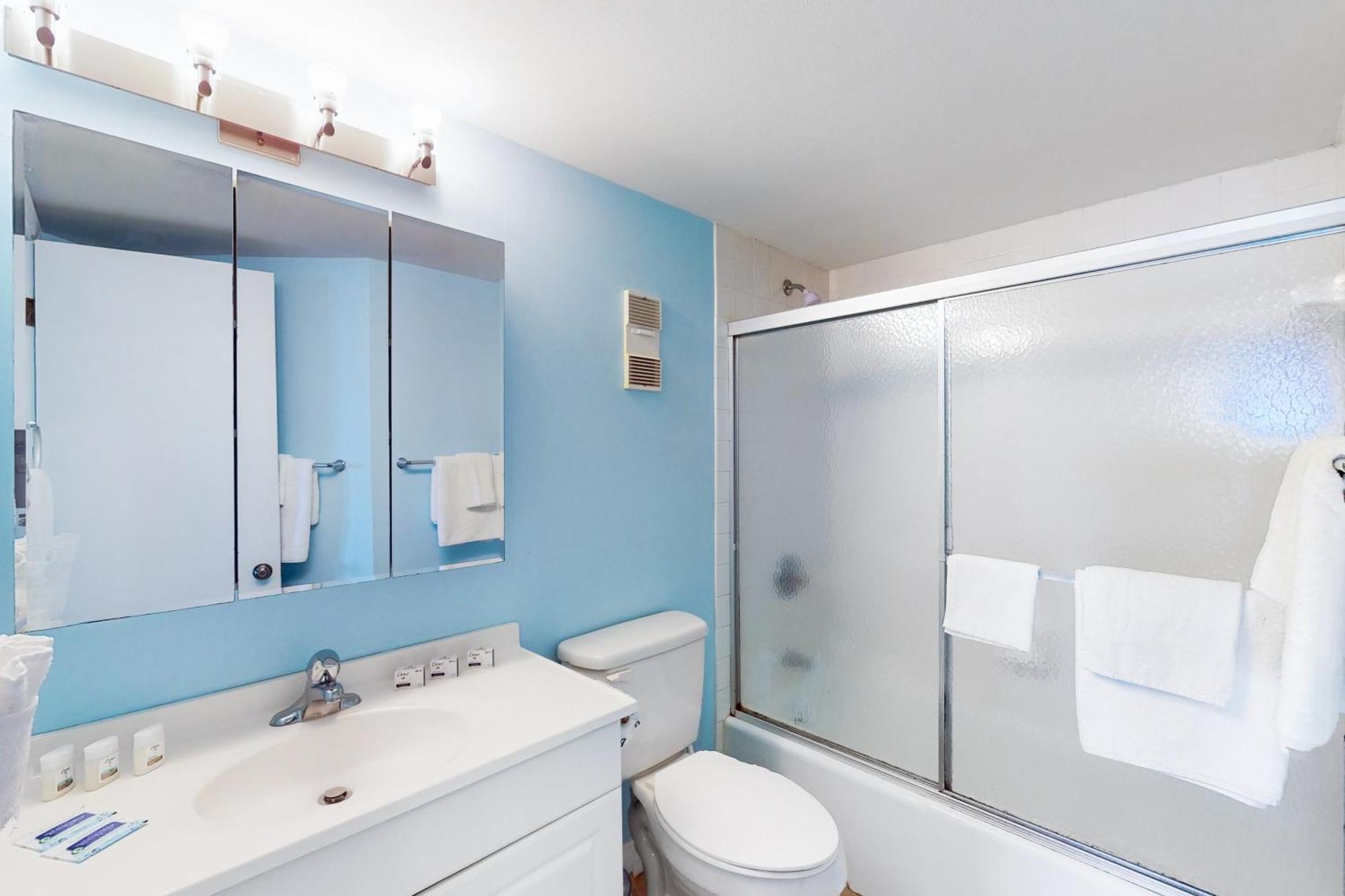 Daytona Beach Shores Condos Room photo